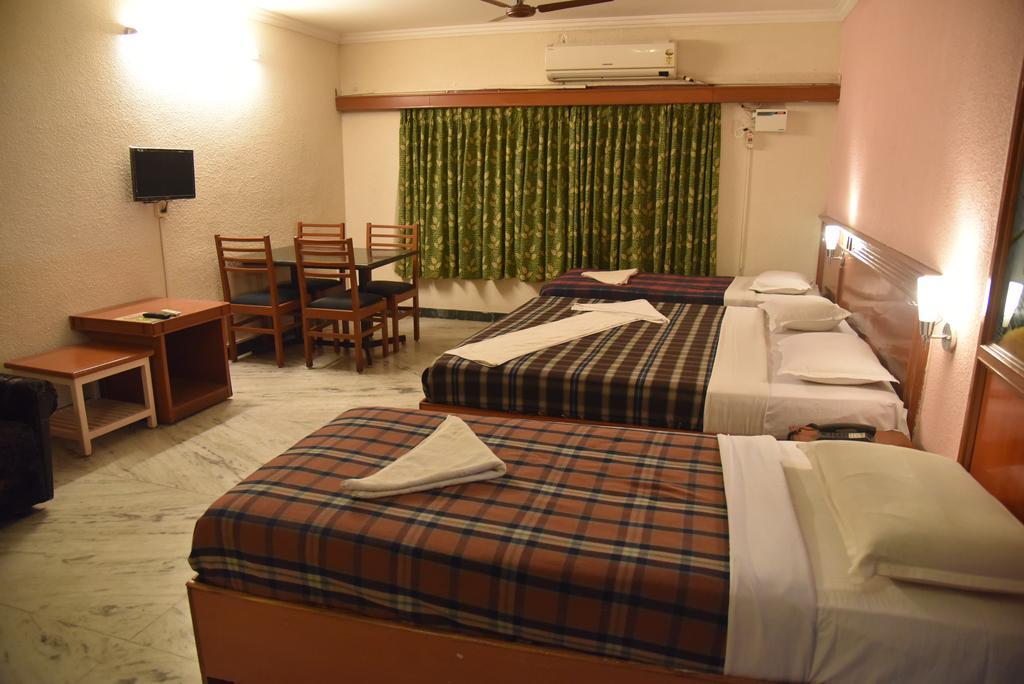 Hotel Green Park Kumbakonam Kamer foto